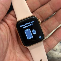 Apple Watch Series 4 40mm Aluminum Case Sport Band Smartwatch Reloj