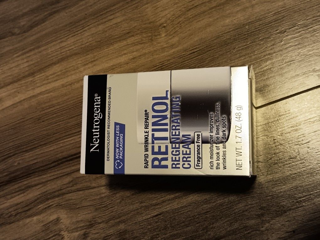 Neutrogena Regenerating Cream