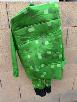 Costume
