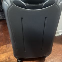 Carrying On Luggage 