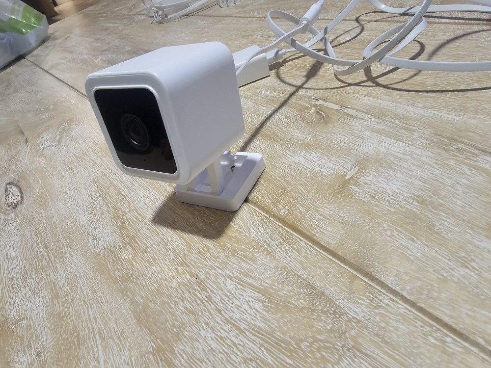 WYZE V3 Outdoor WATERPROOF COLORED NIGHT VISION SECURITY camera $20