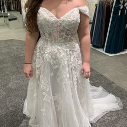 NEW wedding dress
