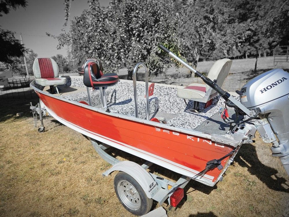 SmokerCraft With HONDA power unit for Sale