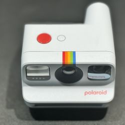 Polaroid Go Instant Camera