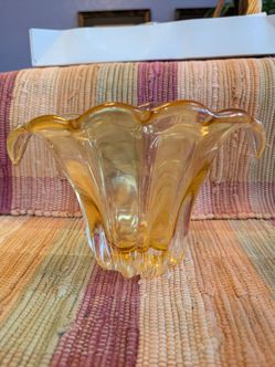 "Murano Style", "Hand-Blown Art Glass", "Champagne Gold/Amber Gradient", and "Fluted Waterfall Rim".