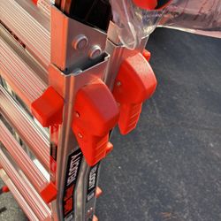 Brand New Extender Ladder with lever 