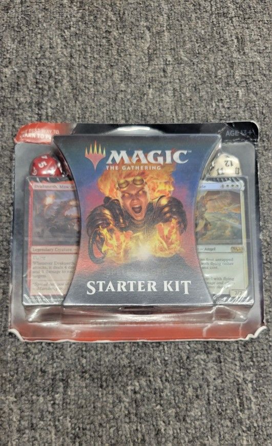 Magic the Gathering: Spellslinger Starter Kit 2 Card Decks & 2 Dice