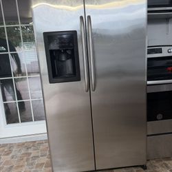 GE Refrigerator Side By Side 36”W