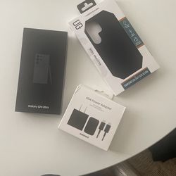 NEW Samsung Galaxy S24 Ultra + charger & case