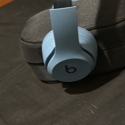 Beats Solo 4 