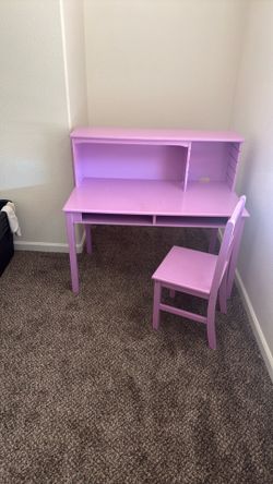 Kids desk purple