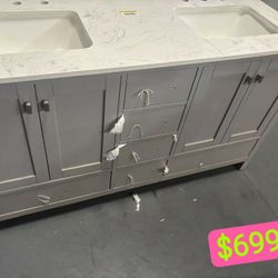 Clearance Sale – 60 inch Bathroom Vanities at Unbeatable Prices!