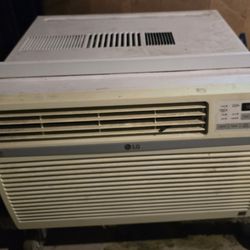 LG Window Air Conditioner 