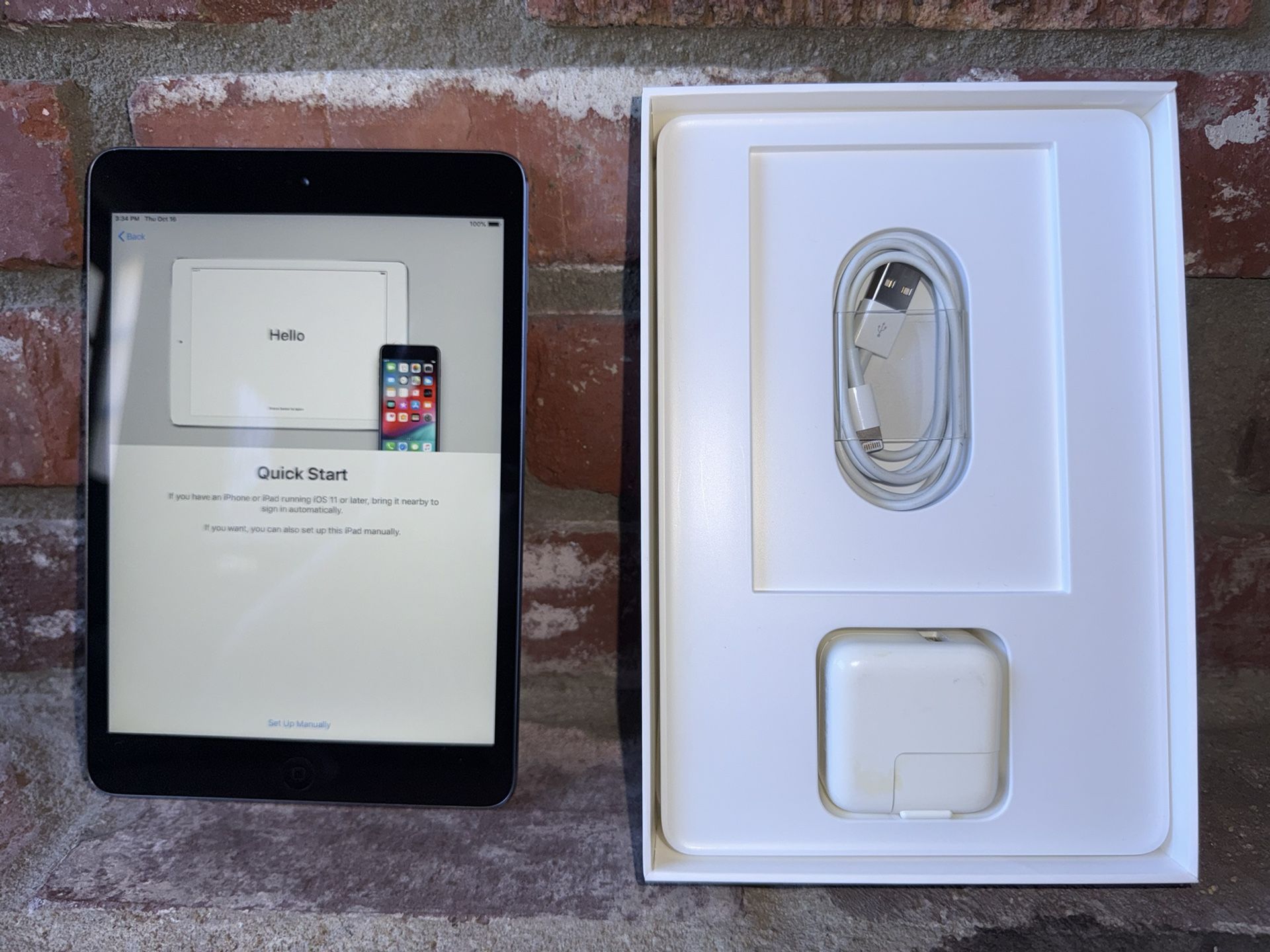 Apple iPad Mini 2 A1489 2nd Gen. 16GB 7.9" Space Gray Wifi