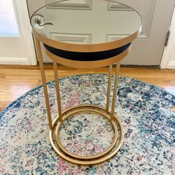 Set of 2 Gold Mirrored Accent Tables 