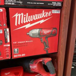 Milwaukee 1/2” Impact Wrench 