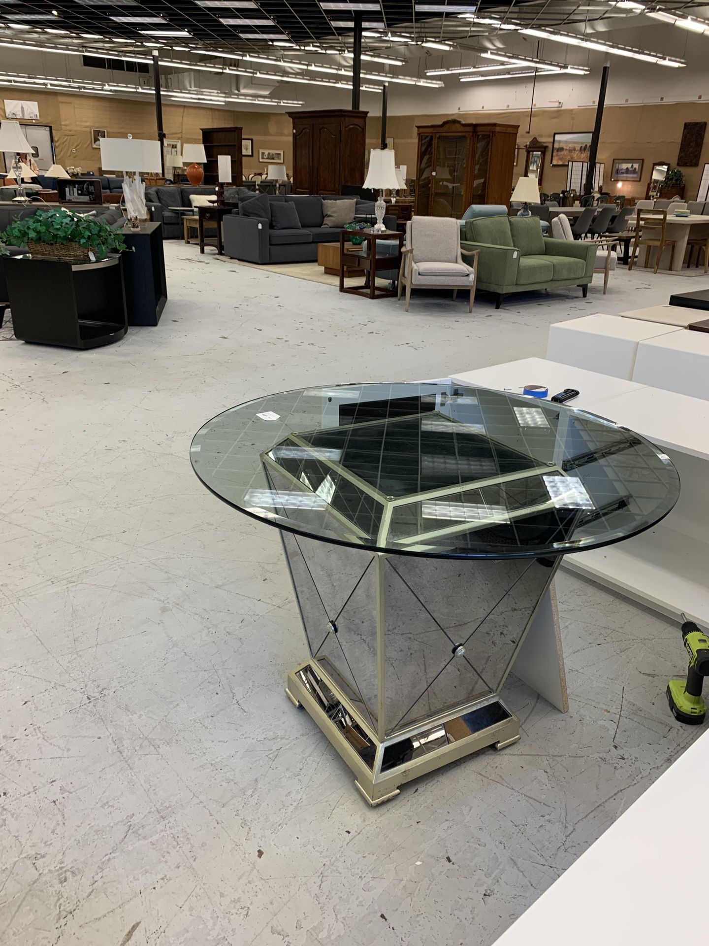Mirrored Base Glass Top Table 5b