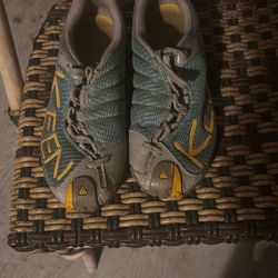 Keen flooring, shoes for women women’s size 7