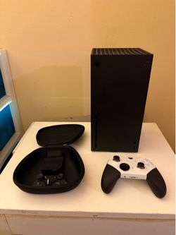 Xbox Series X Bundle w/ Elite Controller & Carrying Case