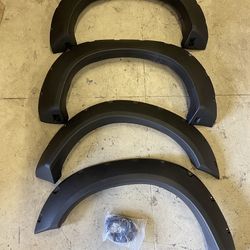 11-16 Ford F-250/F-350 super duty 4 Pcs Pocket-Riveted Style Side Wheel Fender Flares