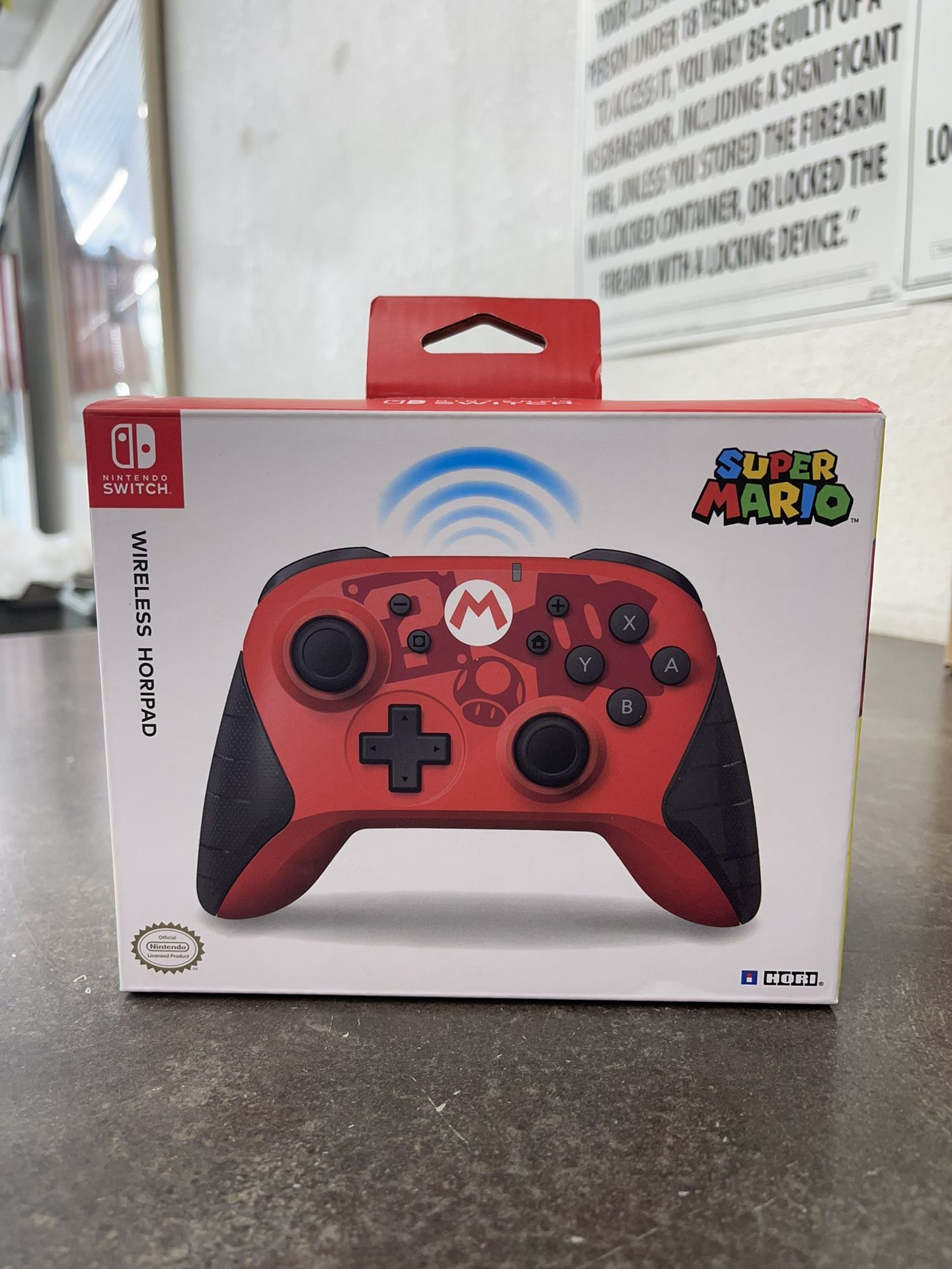 Nintendo Switch Wireless Horipad Super Mario Controller NSW-104