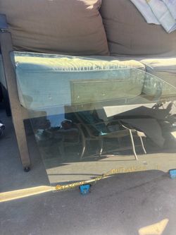 RIGHT PASSENGER SIDE FRONT DOOR GLASS 2018 MITSUBISHI OLANDER .