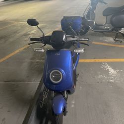 Electric scooter
