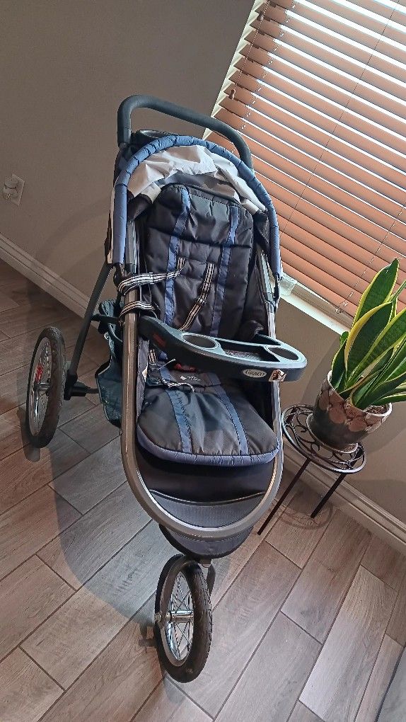 Stroller 