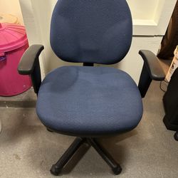 Office Chairs 