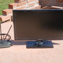 Samsung 27" Flat Screen Tv