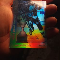 🔥 Wayne Gretzky Holographic Card – 2 Available 🔥