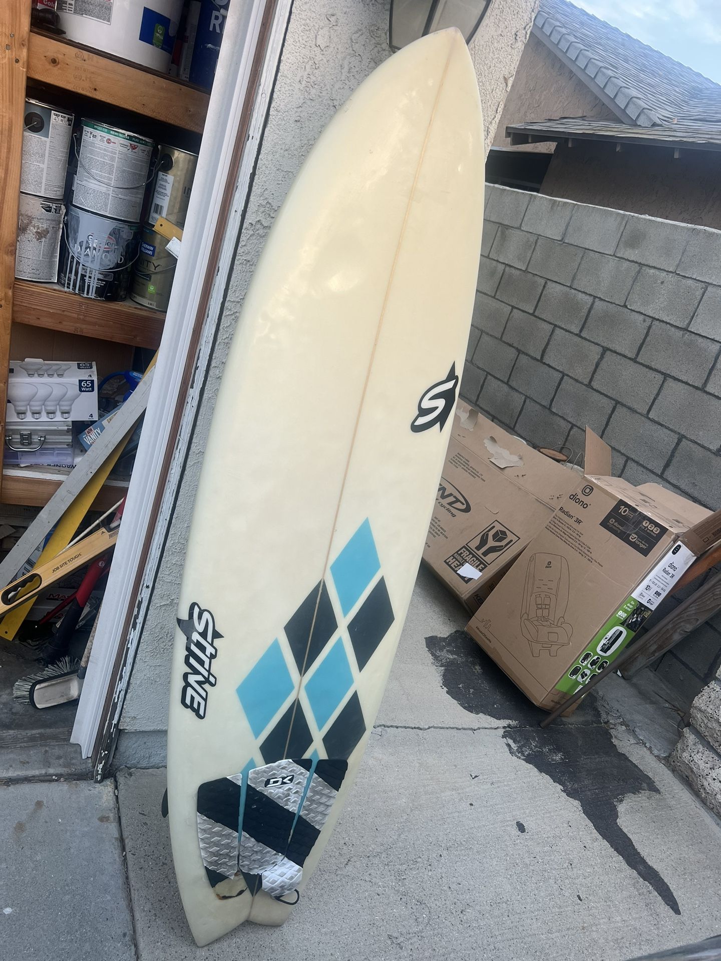 5’10 Surfboard