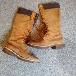 WOMEN'S. 14 INCH  TIMBERLAND BOOTS.   IN  REAL GOOD SHAPE. Size. 10