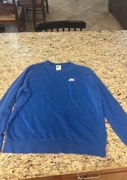 Women’s nike size medium