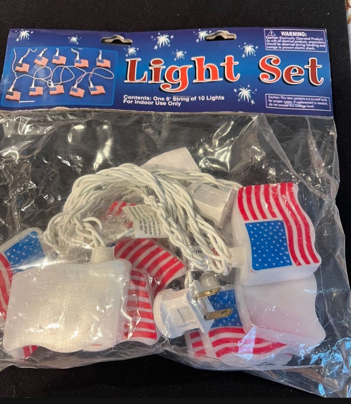 U.S. Flag 8’ string of 10 lights.. (indoor) use. NIB