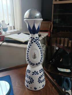 Collectible Liquor Decanter 