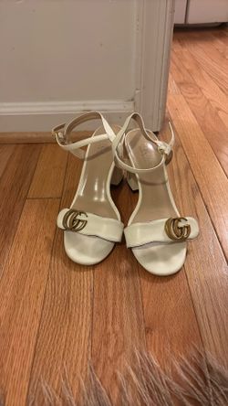 sandal size 38