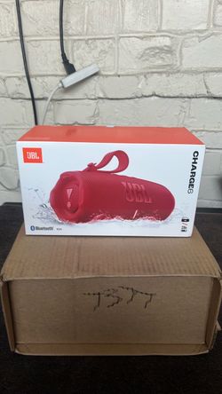 JBL charge 6 portable Bluetooth speaker