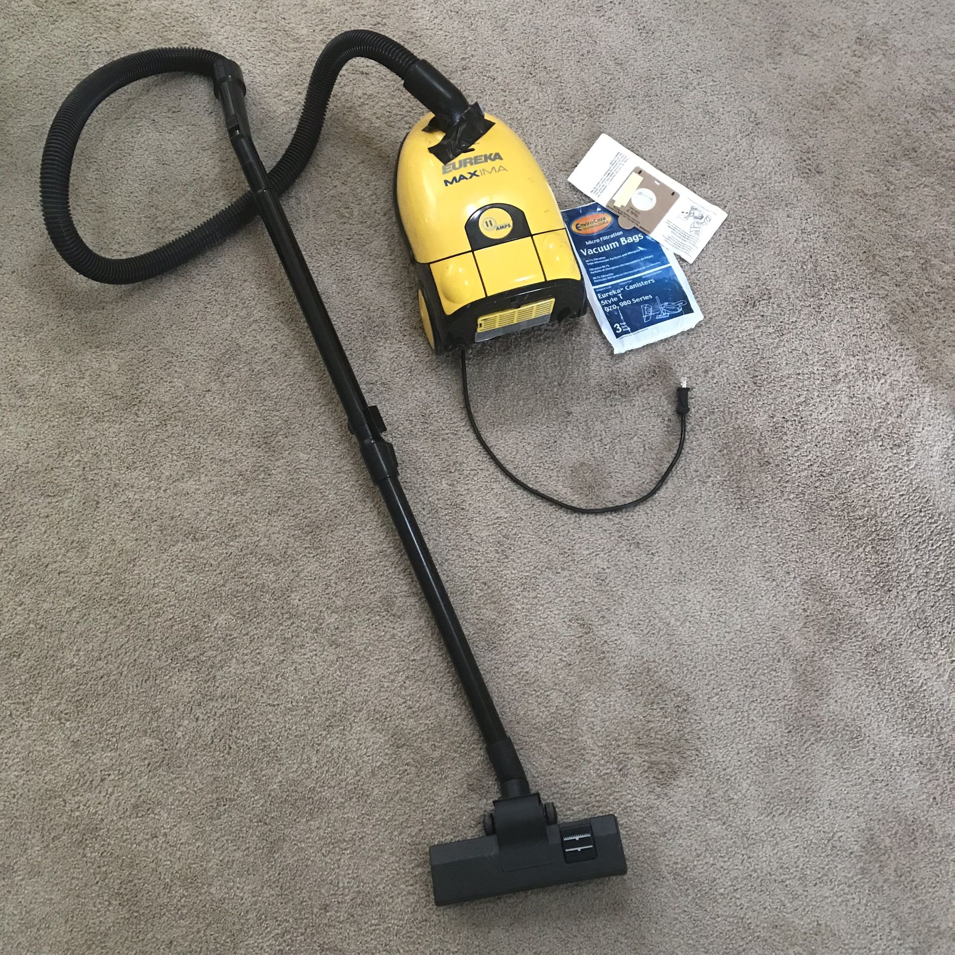 Eureka MAXIMA Canister vacuum for Sale in Tigard, OR OfferUp
