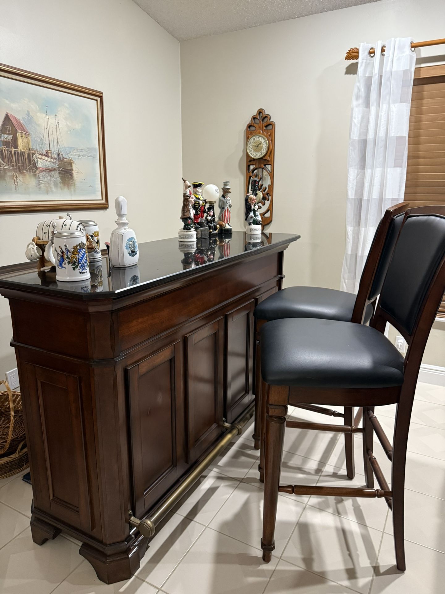 Solid Mahogany Wood Bar With Two Leather Stools