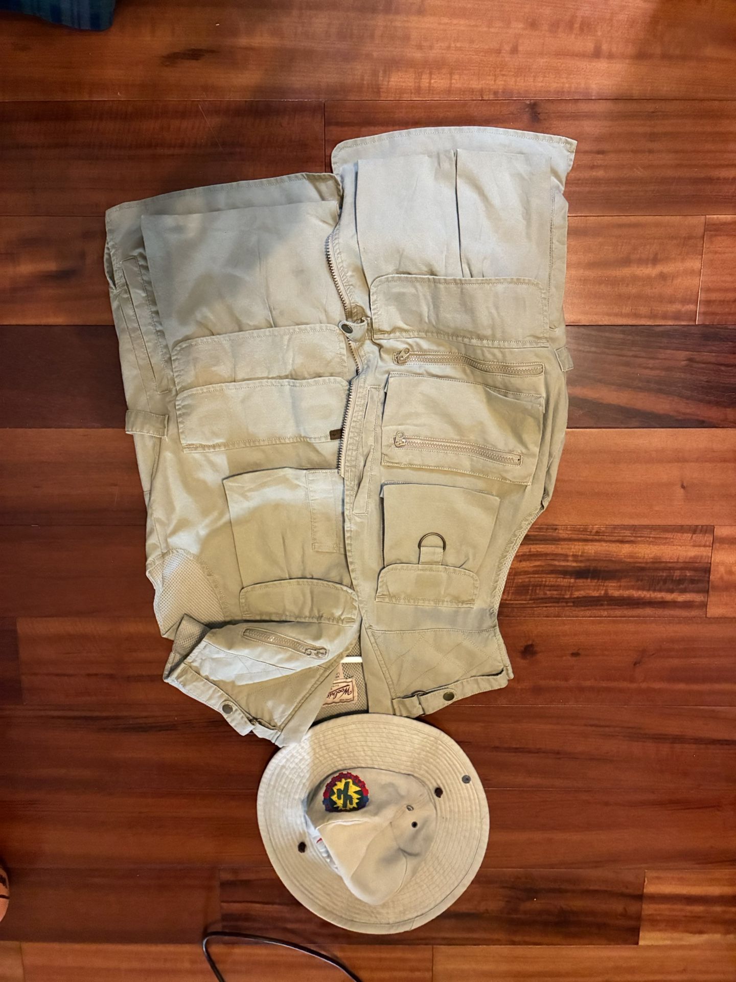 Fishing vest + hat men’s large