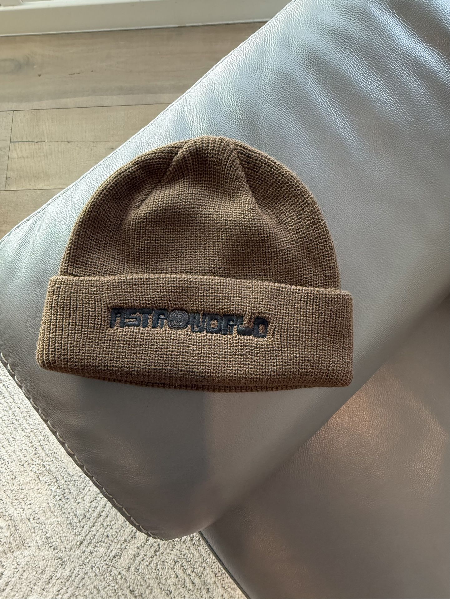BRAND NEW Travis Scott Astroworld Embroidered Brown Knit Beanie Hat