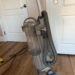 Shark Vacuum 