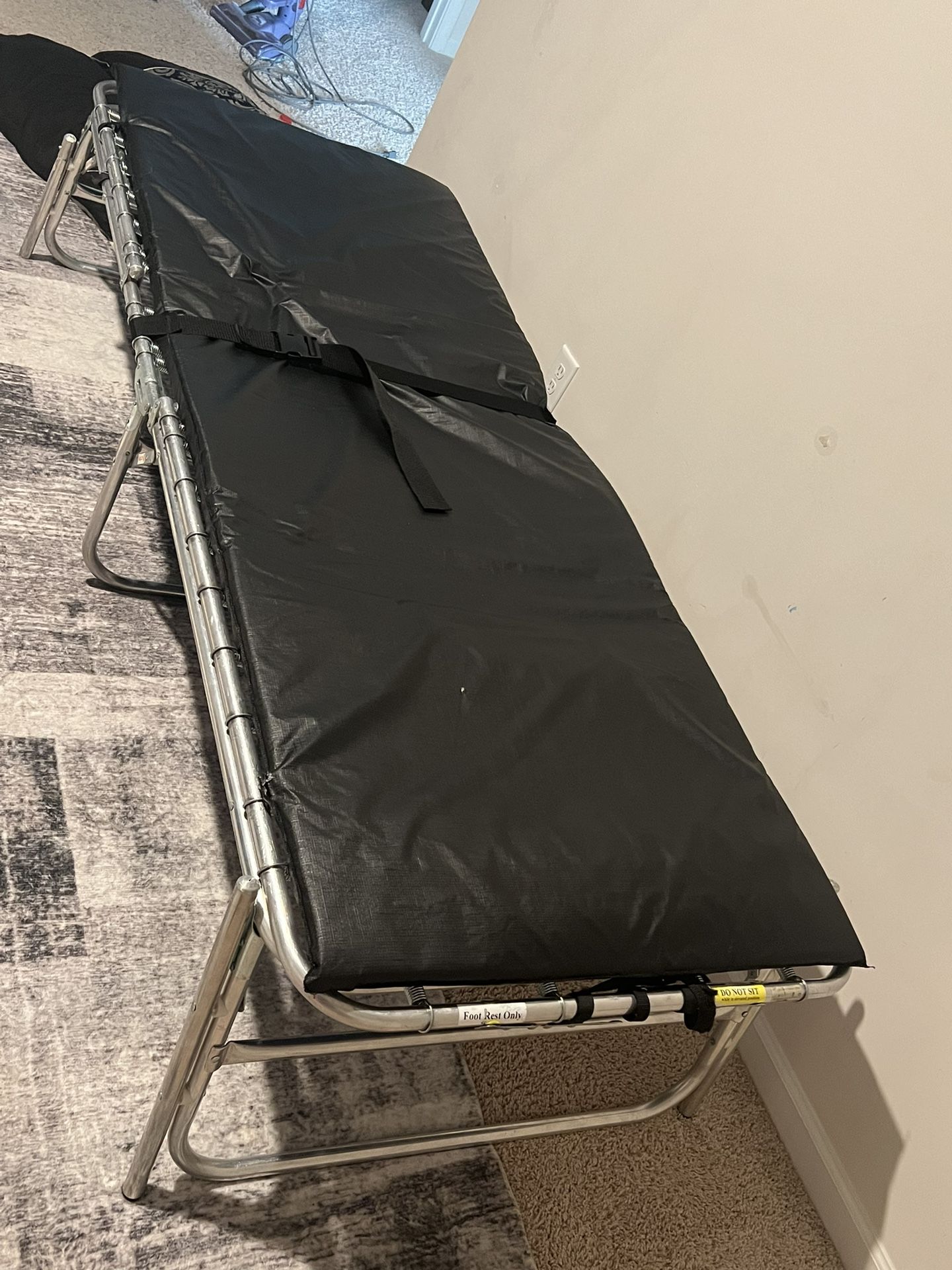 Medical Bed /Extra Large Twin Bed With Waterproof Mattress