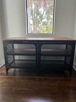 TV Stand / Media Console