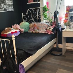Full /  Twin Xl Bed For Sale 