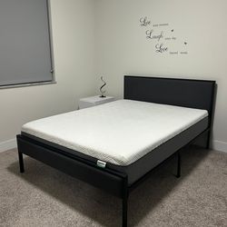 Queen Bed + Mattress