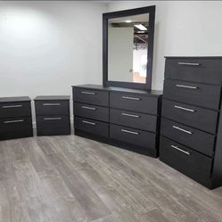 Dresser Whit Mirror, Chest And 2 Nightstands - Comoda Con Espejo , Gavetero Y 2 Mesitas De Noche 