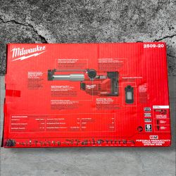 •NEW• MILWAUKEE M12™ HAMMERVAC™ Universal Dust Extractor Kit