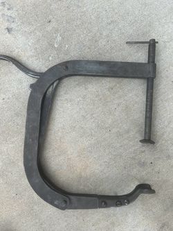 Snap on cylinder head valve spring tool